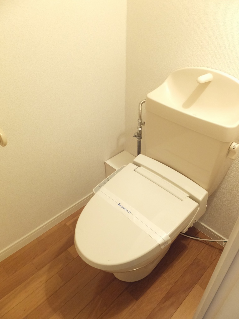 レオパレスＨＡＲＭＯＮＹ204号室 温水洗浄便座設置済み