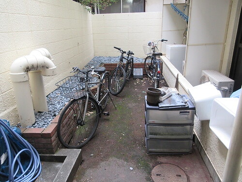 メゾン・ド・エクセレ2階 駐輪場