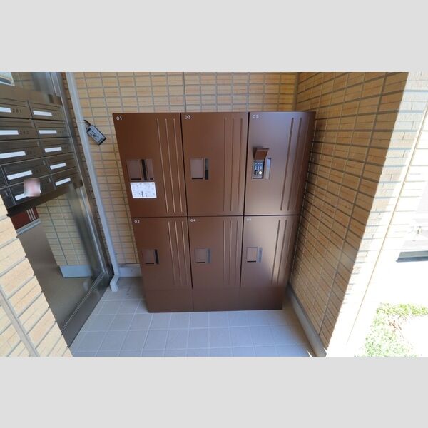 I.ヴィレッジ　WEST 宅配BOX