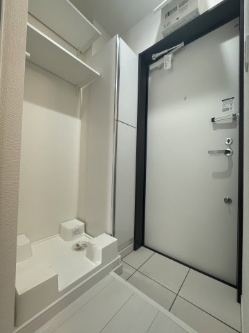 フラシア鶯谷0302号室 玄関