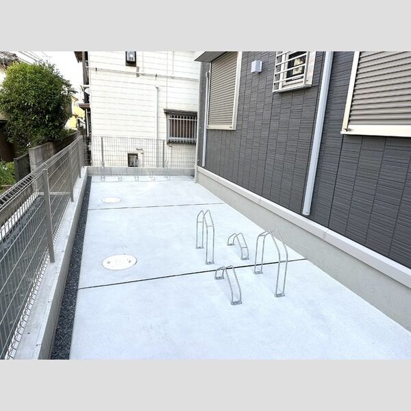 メゾン津田沼 駐輪場