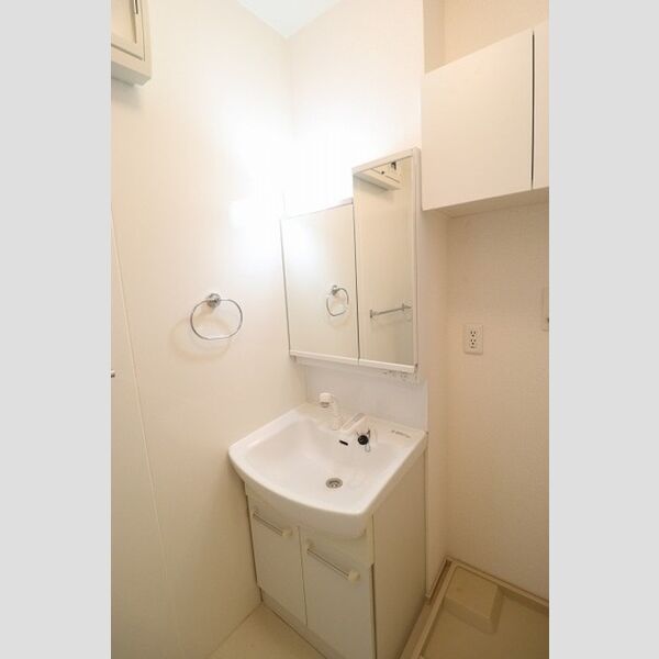 ニューオークス 洗髪洗面化粧台