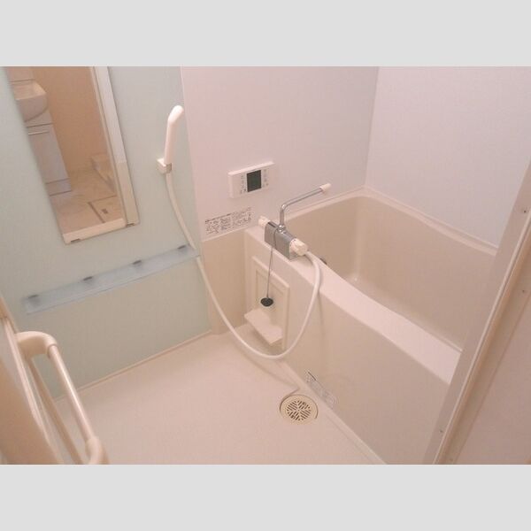 アーク・ヒルズ203号室 お風呂