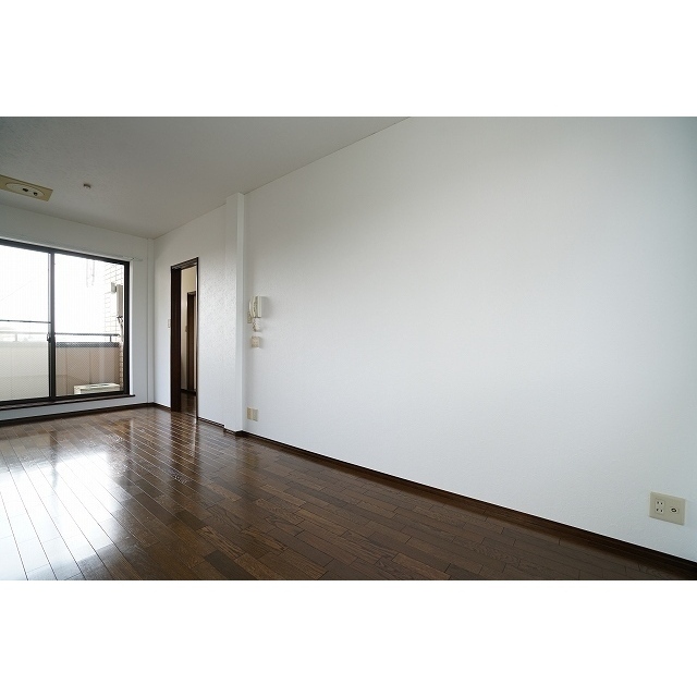 スクエア東新町 リビング