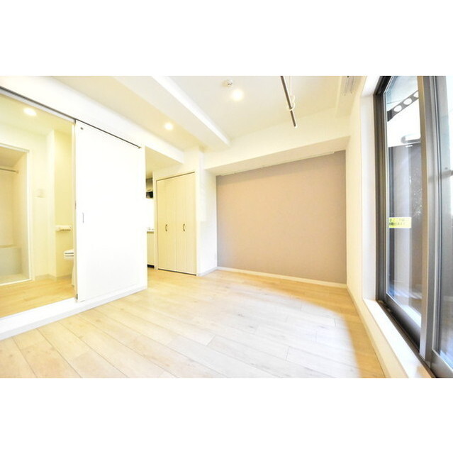 エフパークレジデンス妙蓮寺0102号室 内観