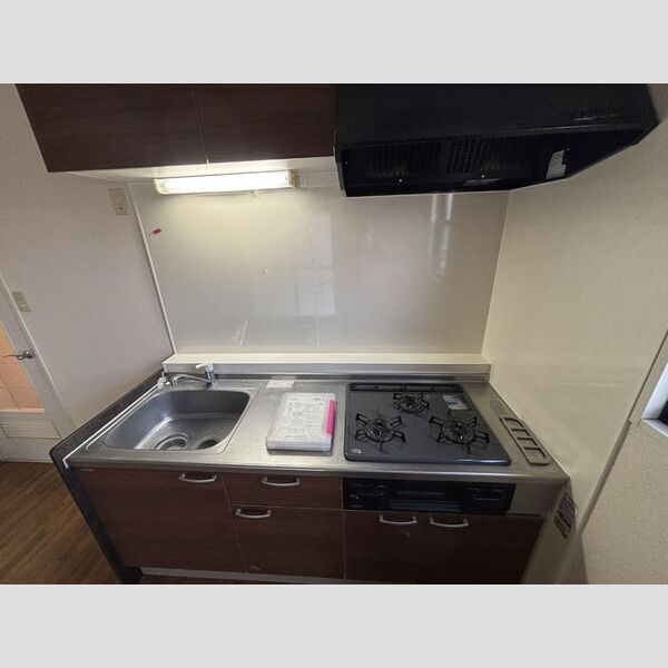 ドルフ東戸塚101号室 キッチン