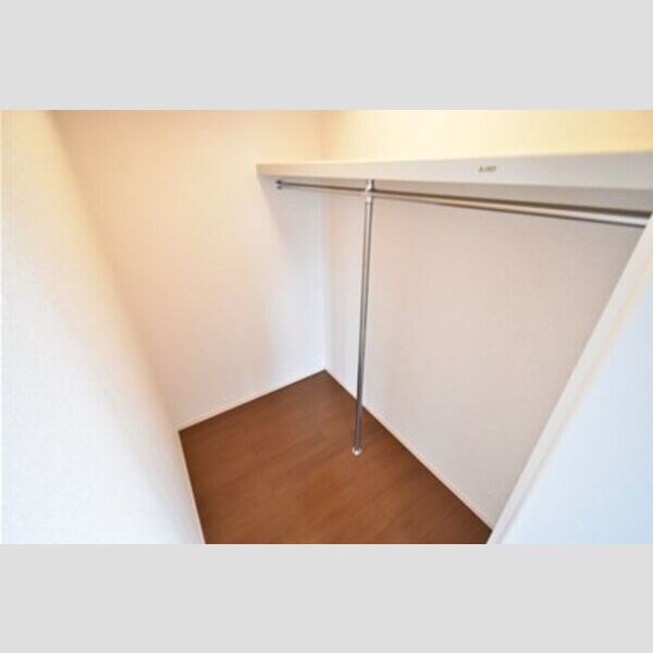 south wind Ⅱ ウォークインクローゼット