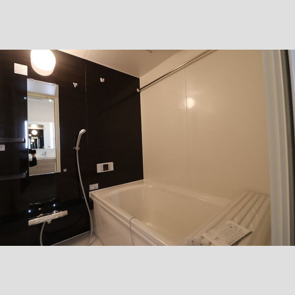 インペリアルヒルズ202号室 浴室