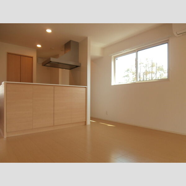 Four Seasons 新横浜 リビング