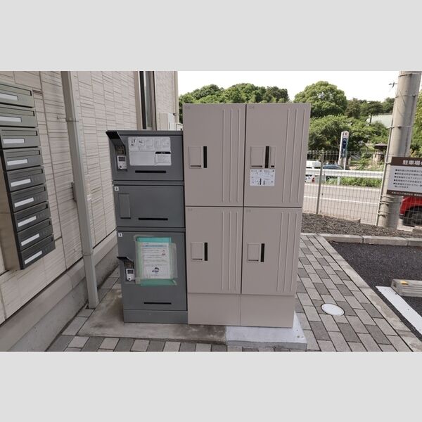 レヴァータ 宅配ボックス