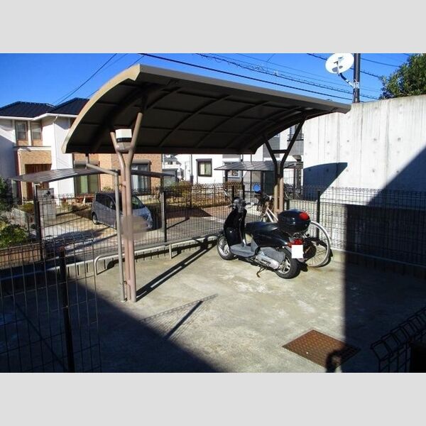 ルーチェ 駐輪場