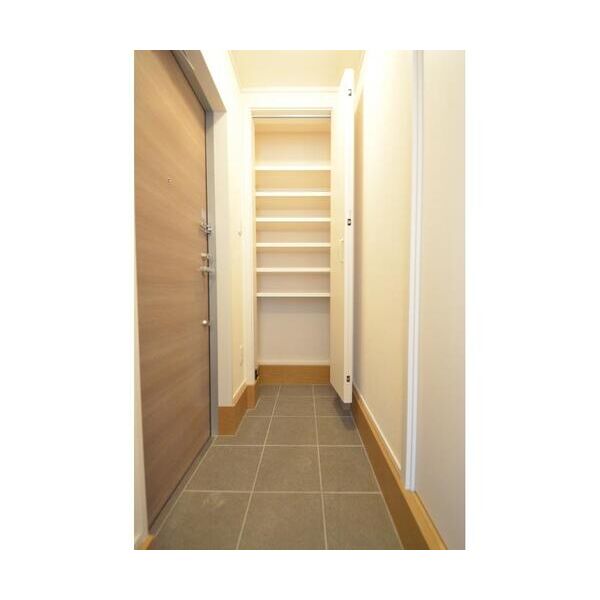 メゾン・ボヌール 玄関