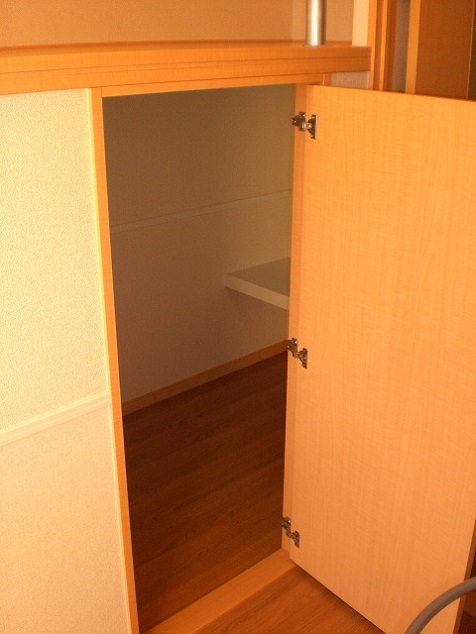 レオパレスＢＯＮＨＥＵＲ弐番館201号室 部屋その他