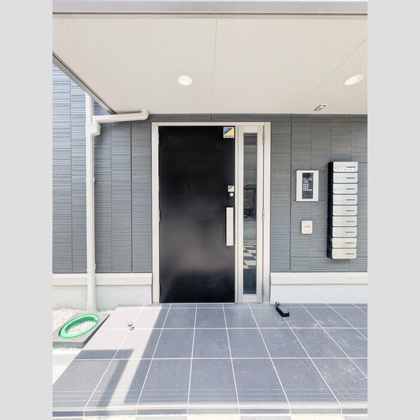 Eclat西大宮/Embellir西大宮　Embellir西大宮203号室 エントランス