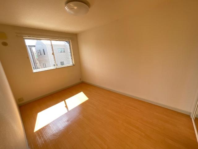 サンタプレイス201号室 洋室