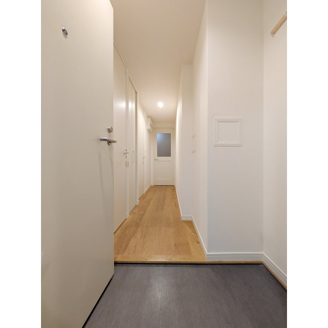 オーパスホームズ三田1001号室 玄関