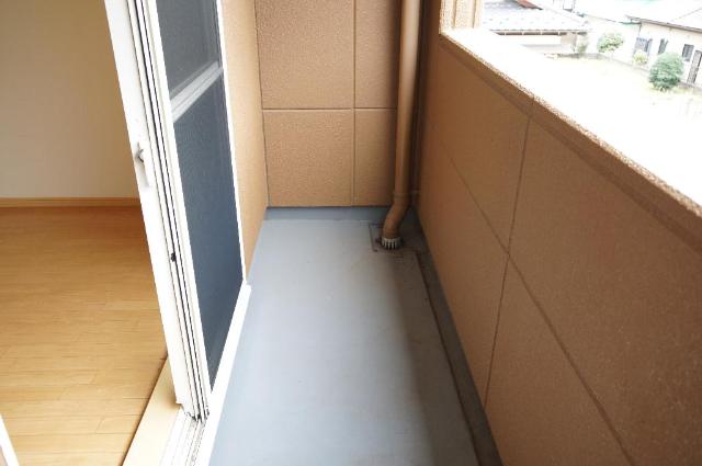 スモールウィン101号室 ベランダ