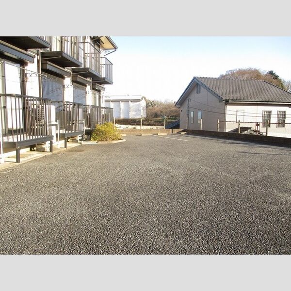 セジュール菊間 駐車場