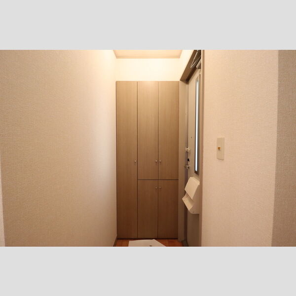 パストラル壱番館 玄関