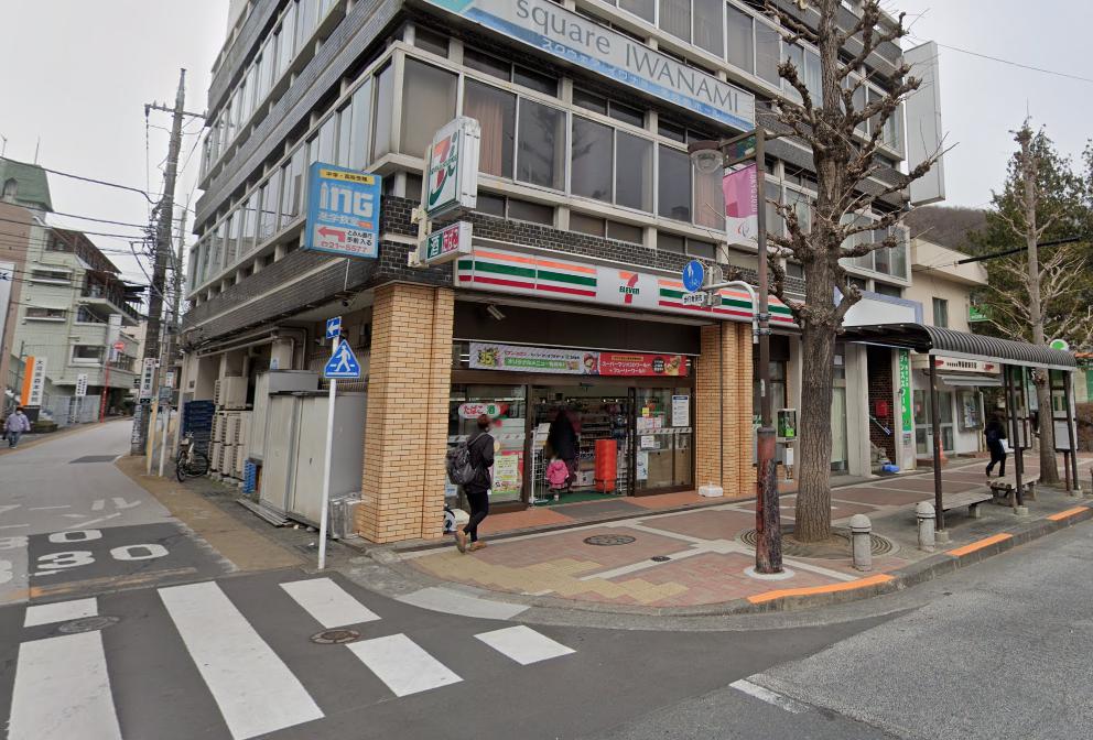根ヶ布ヴィラ 【コンビニエンスストア】セブンイレブン　青梅駅前店まで3125ｍ