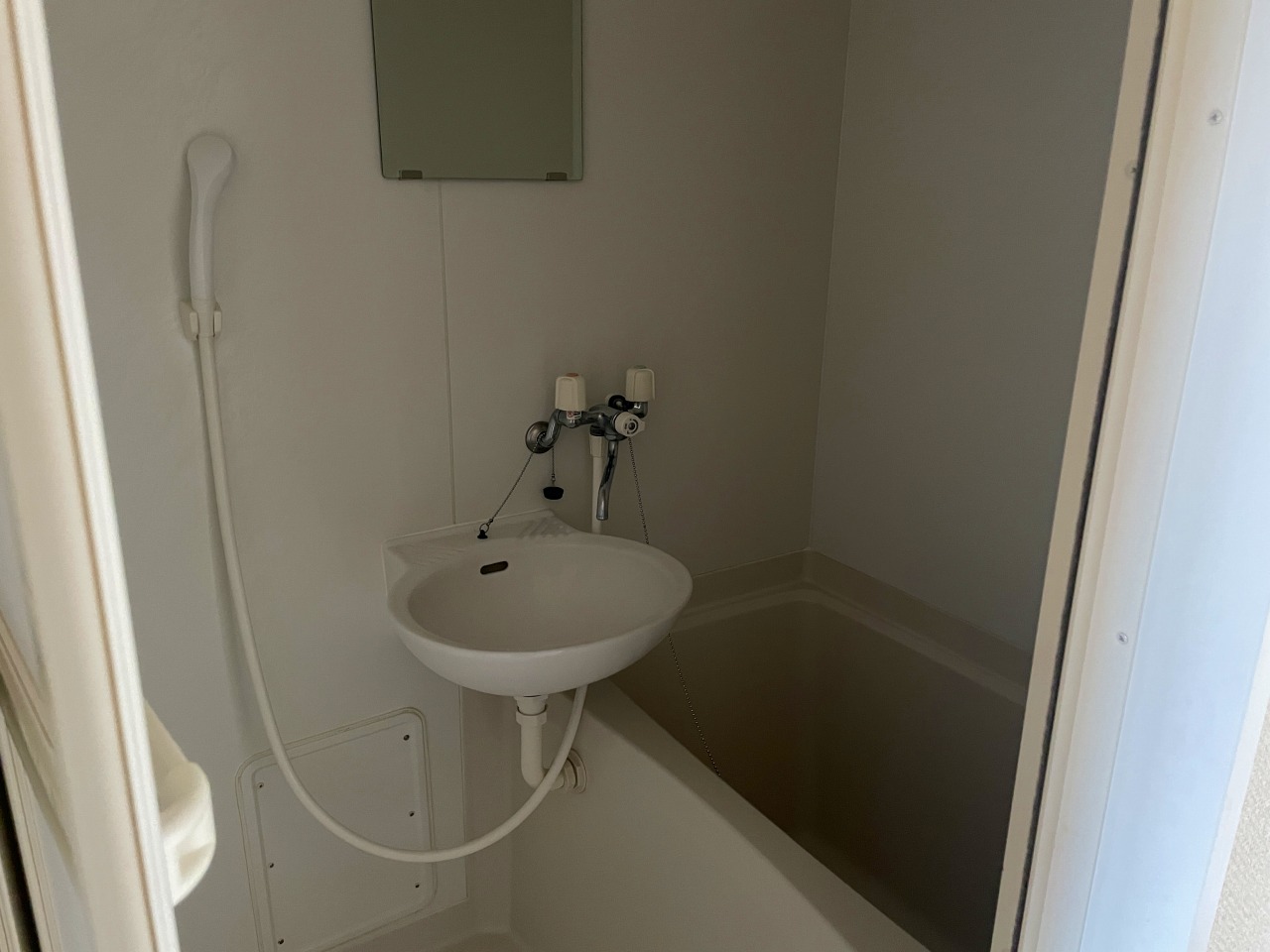 レオパレストラストワーズィ 内観