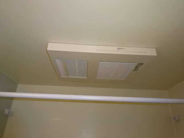 クレシア103号室 浴室乾燥機