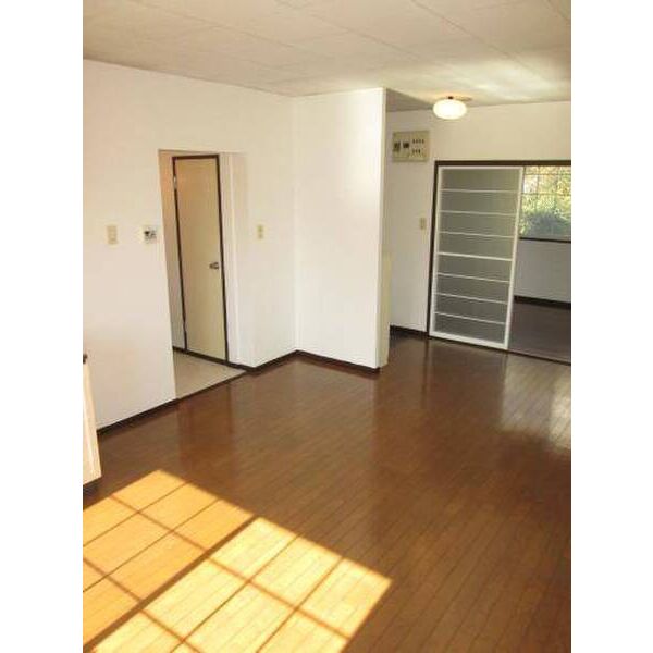 ハイツシルフィード リビング