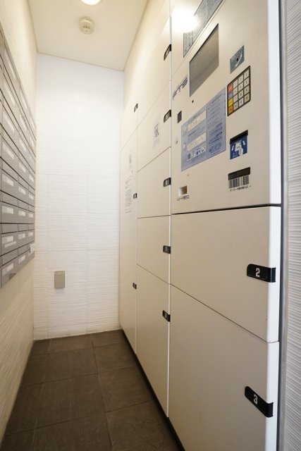 Ｌ-Ｆｌａｔ南品川2階 宅配BOX