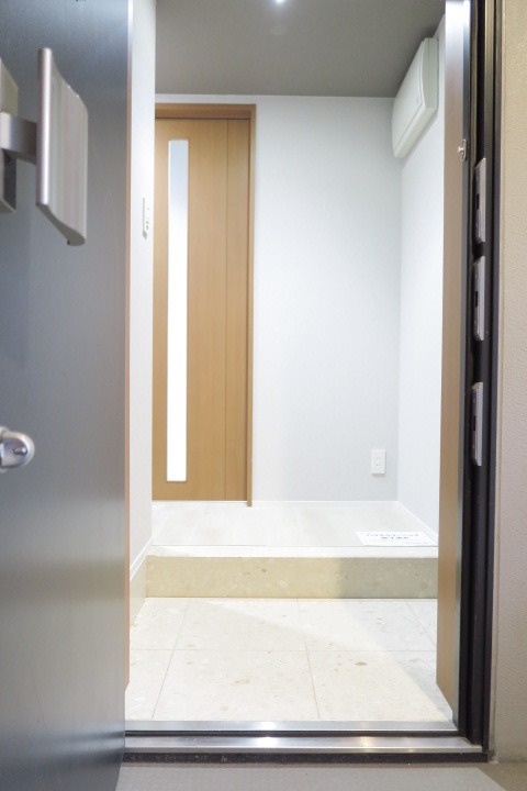 Duo Stage白金高輪6階 玄関