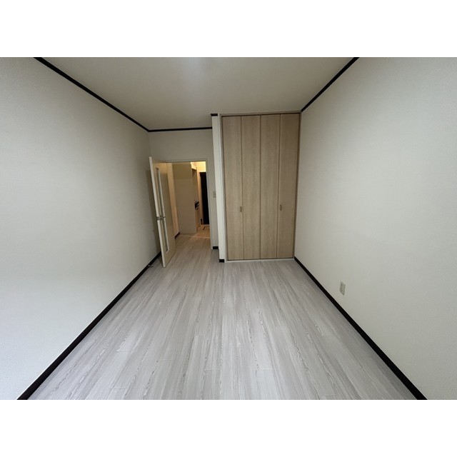 グレイスハイツ東綾瀬105号室 リビング