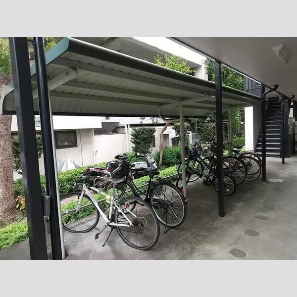 メイプル 駐輪場