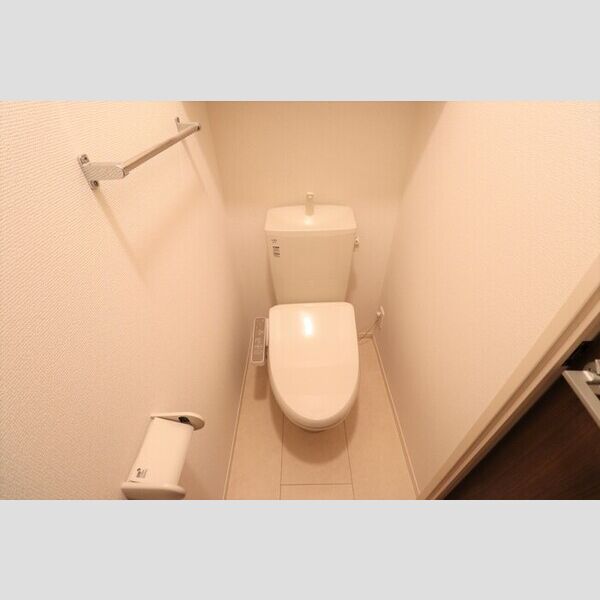 Breeze谷塚 温水洗浄暖房便座