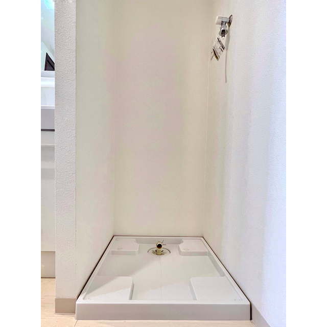 ｌｉｆｅｓｈｉｐ湘南辻堂ｻﾝﾄﾘｰﾆ102号室 ☆洗濯機置場