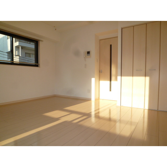 Y&H平塚 リビング