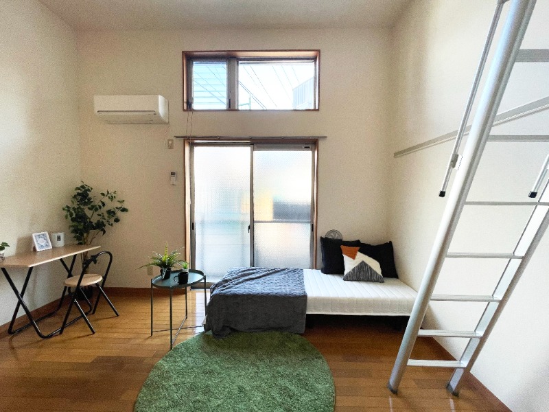 レオン三原 内観