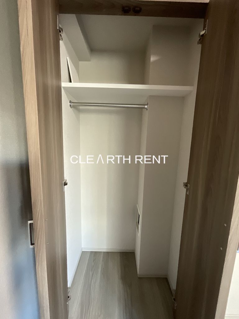 コンシェリア横濱関内2階 ★大容量クローゼット★