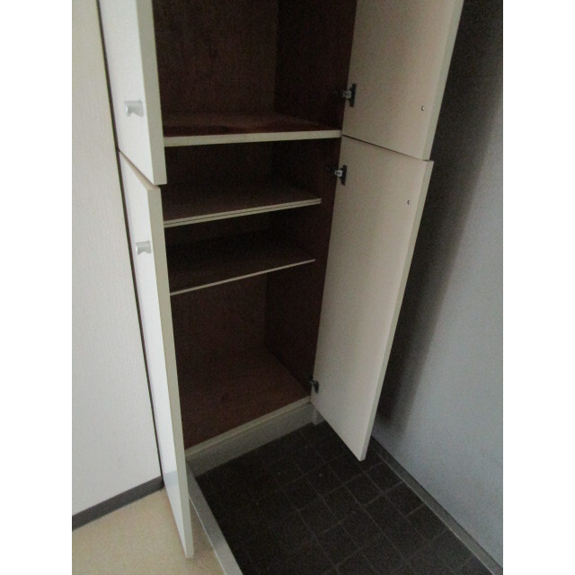 FLATS NISHIYAMA 収納