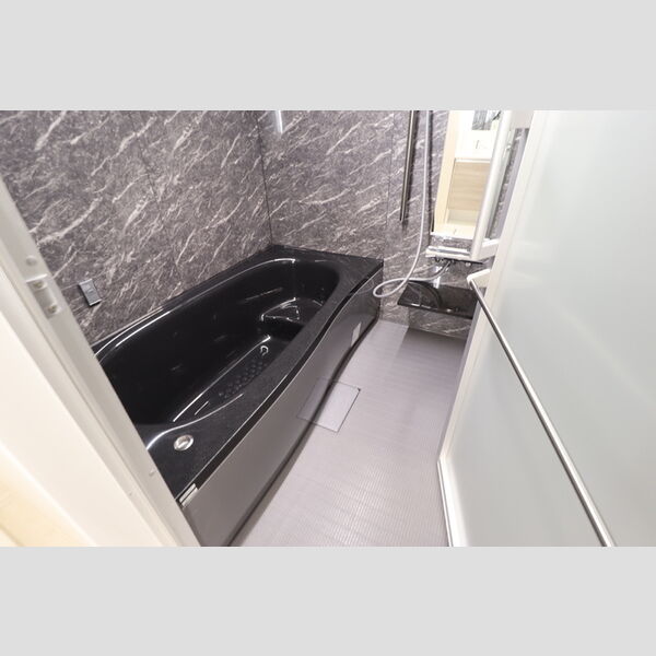 Resi NOIR(レジノワール)201号室 追い焚き給湯機能付き浴室