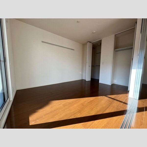 ゲートパレス101号室 洋室