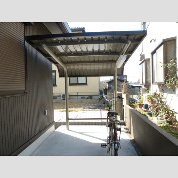 葵鈴(キリン) 駐輪場