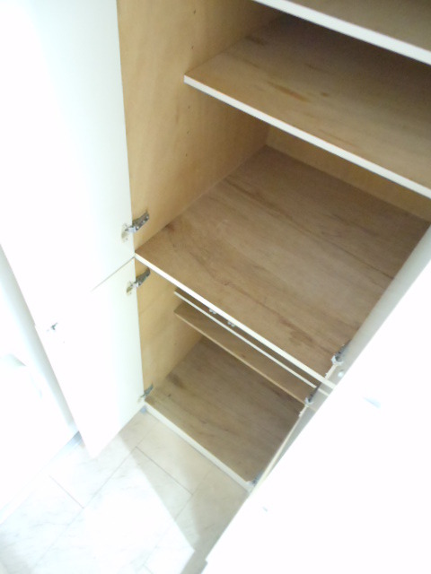 スカイコート横浜平沼8階 下駄箱あり