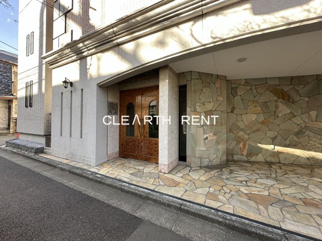 グランステューディオ経堂4階 お洒落なエントランス