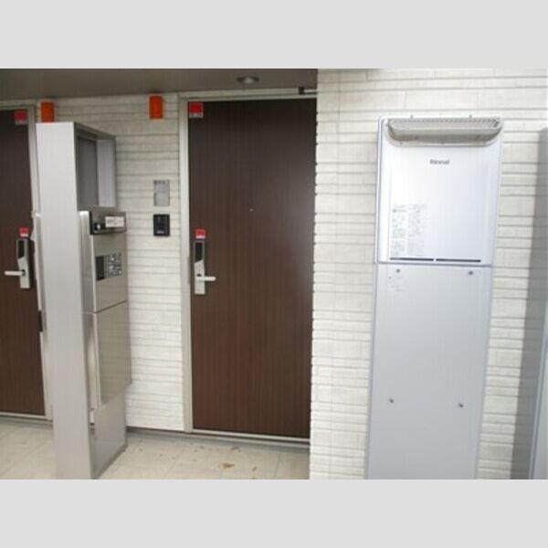 1007-KURA1号棟203号室 玄関