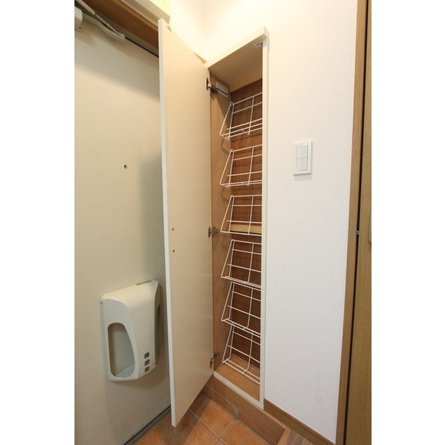 ルナ・アイル 玄関