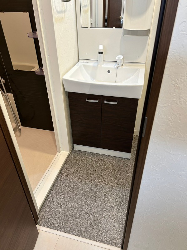 リノ西落合1階 洗面