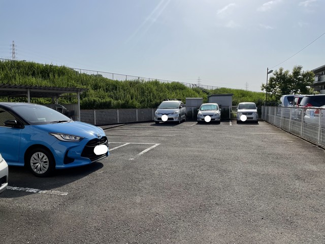 グランメール竹生0102号室 駐車場
