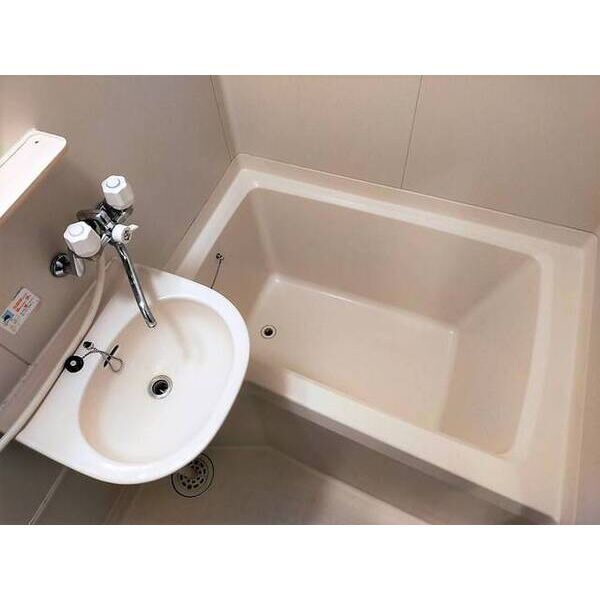 フラワーハイツ0202号室 お風呂