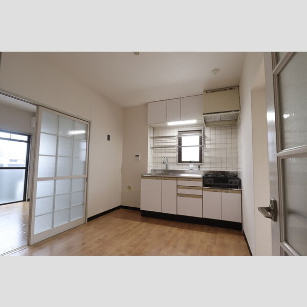 ネオシャルム織戸 ダイニングキッチン
