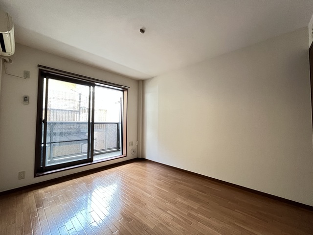 コゥジィーコート綱島0202号室 リビング