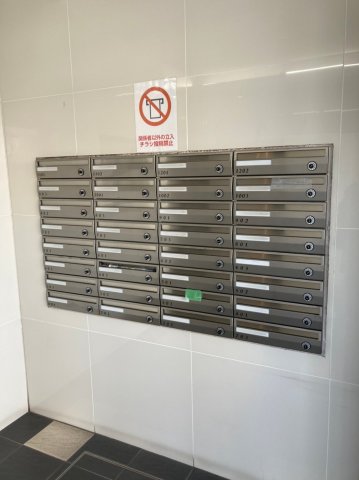 ラ・エテルノ大島ドゥーエ エントランス